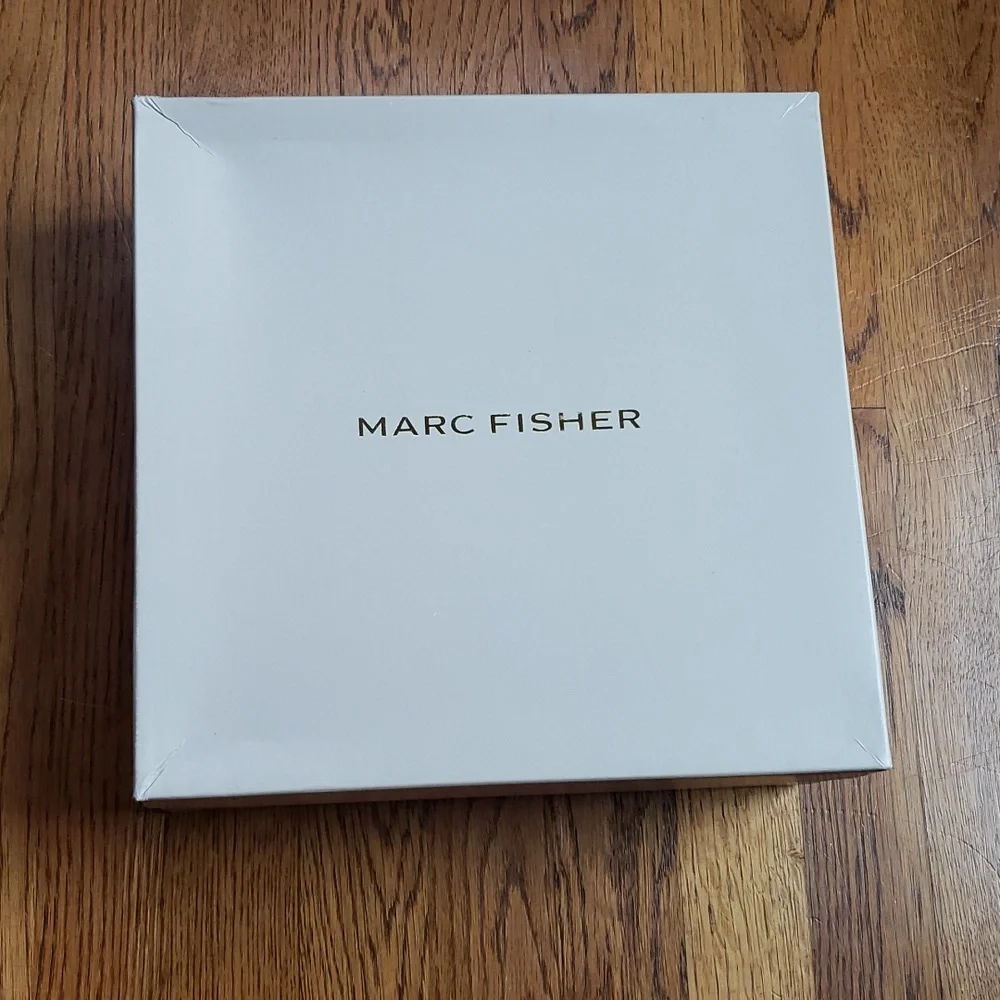 NIB Marc Fisher Joyce Espadrille Platform Sandal Women's Size 7